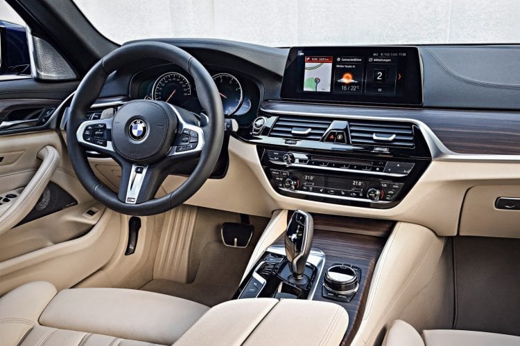 2018 BMW 5 Series Touring interior