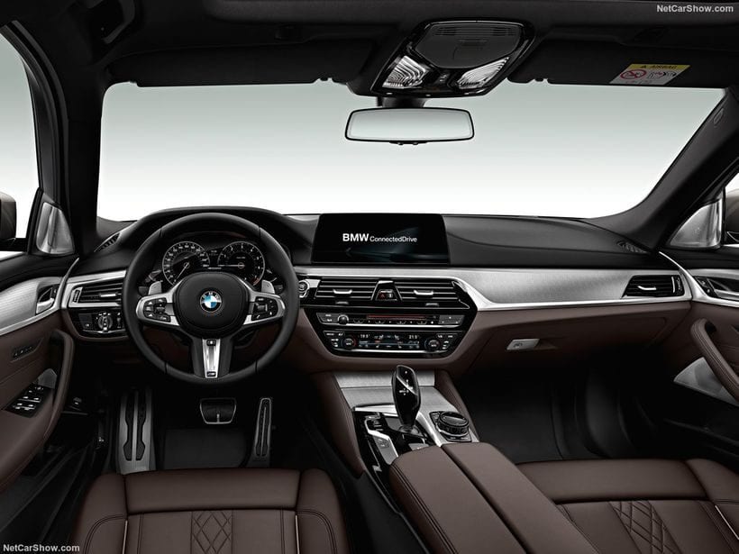 2018 BMW M550d XDrive Touring interior