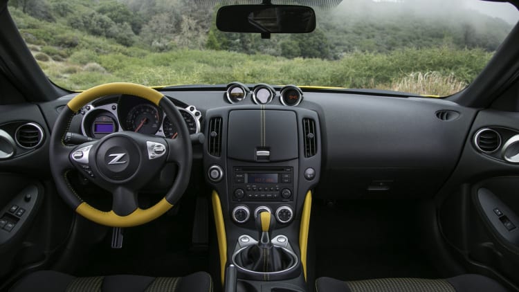 2018 Nissan 370Z Heritage Edition interior