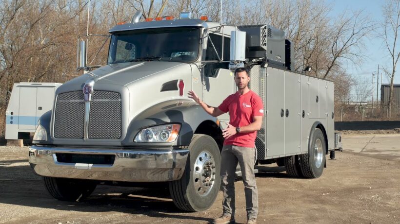 service truck for construction